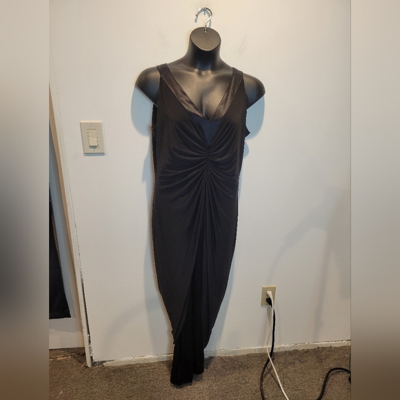 Talbots Size 18 Black Sleeveless Formal Maxi Dress Ruched Front - Picture 1 of 7